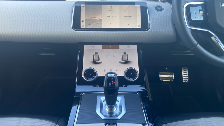 Land Rover Range Rover Evoque 1.5 P300e Evoque Edition 5dr Auto Hatchback